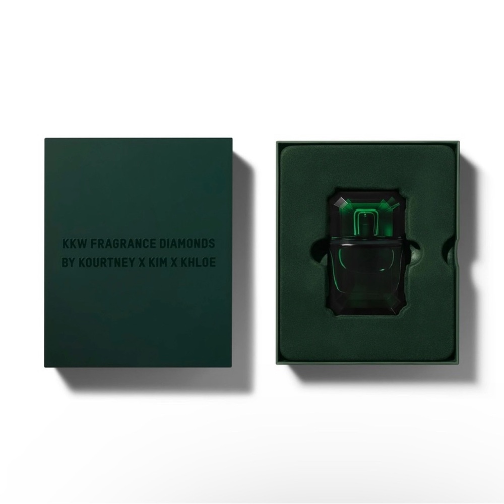 ❌SOLD ON Ⓜ️❌ KIM EMERALD DIAMOND BNIP Authentic Picture added - Picture 2 of 7
